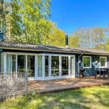 Feriehus In With Wifi Neksø